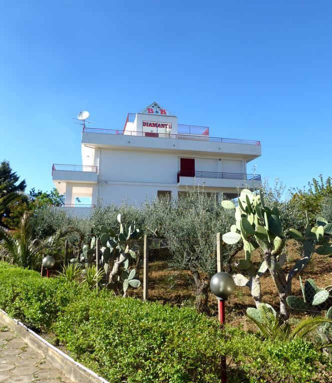 B&B Diamante Nissoria Exterior foto