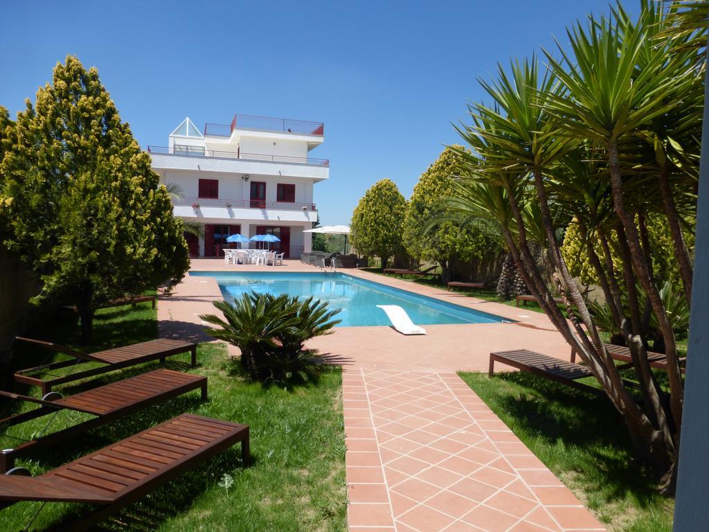 B&B Diamante Nissoria Exterior foto